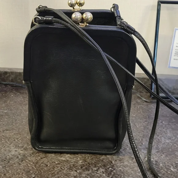 Coach Cashin Double Entry Kisslock Swinger Bag - Picture 4 of 8